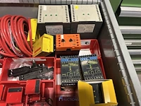 Partij elektrische veiligheidscomponenten - afbeelding 48 van  80