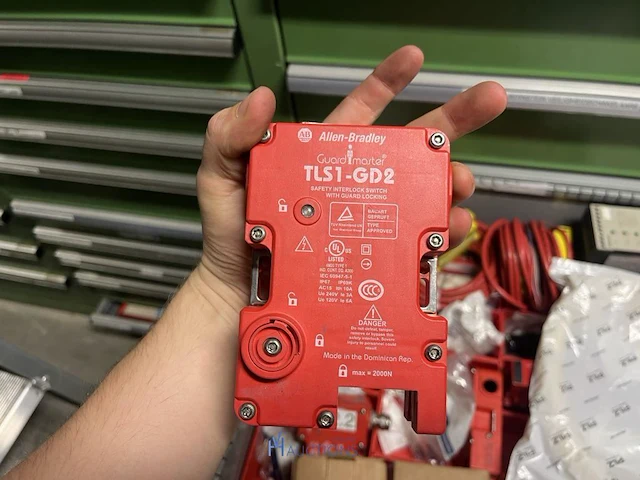 Partij elektrische veiligheidscomponenten - afbeelding 55 van  80