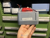 Partij elektrische veiligheidscomponenten - afbeelding 70 van  80