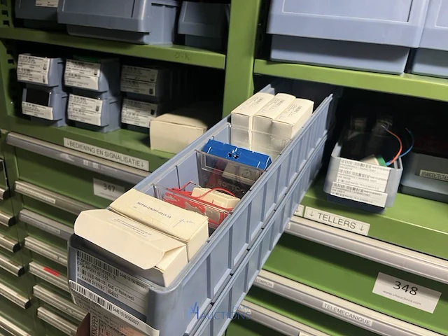 Partij elektrische veiligheidscomponenten - afbeelding 74 van  80