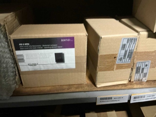 Partij elektro en installatietoebehoren voor wellnessinstallaties - afbeelding 12 van  33