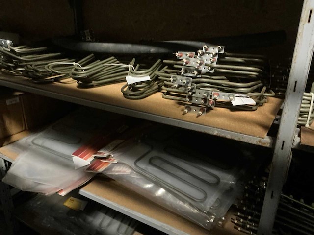 Partij elektro en installatietoebehoren voor wellnessinstallaties - afbeelding 28 van  33