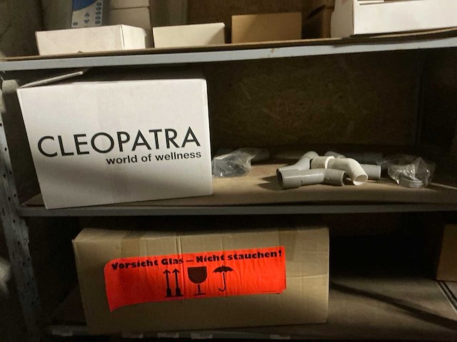 Partij elektro en installatietoebehoren voor wellnessinstallaties - afbeelding 33 van  33