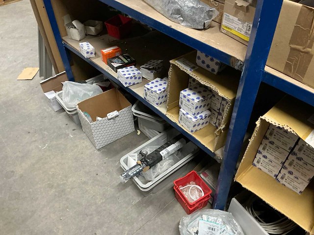 Partij elektro-technisch installatiemateriaal - afbeelding 3 van  10