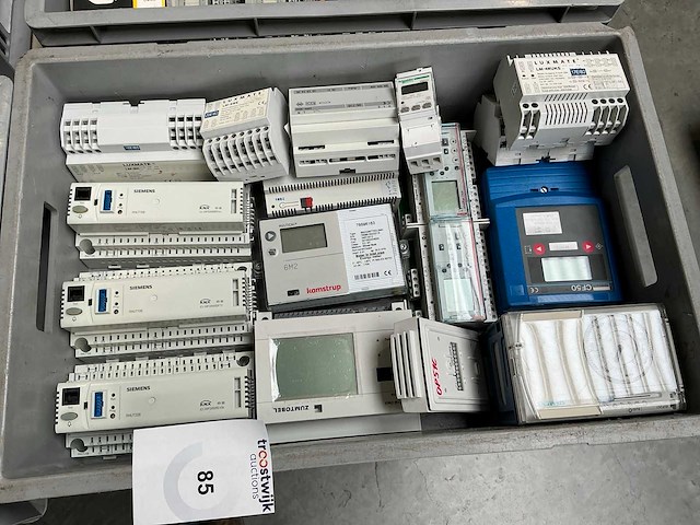 Partij elektro-technische onderdelen - afbeelding 1 van  4
