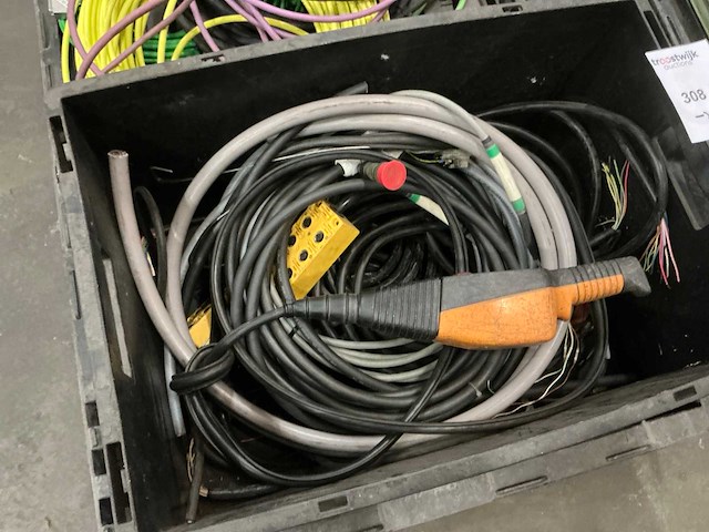 Partij elektro-technische spare parts - afbeelding 10 van  17