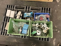 Partij elektro-technische spare parts - afbeelding 12 van  17
