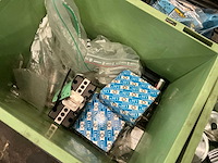 Partij elektro-technische spare parts - afbeelding 13 van  17