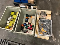 Partij elektro-technische spare parts - afbeelding 16 van  17