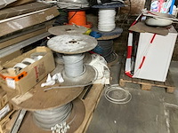 Partij elektrokabel en kabelgoten - afbeelding 3 van  8