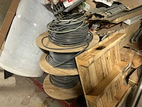 Partij elektrokabel en kabelgoten - afbeelding 6 van  8