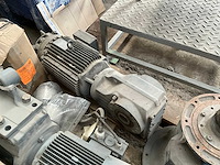 Partij elektromotoren en toebehoren - afbeelding 11 van  15