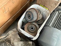 Partij elektromotoren en toebehoren - afbeelding 14 van  15