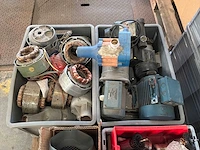 Partij elektromotoren voor wisselstukken - afbeelding 3 van  3