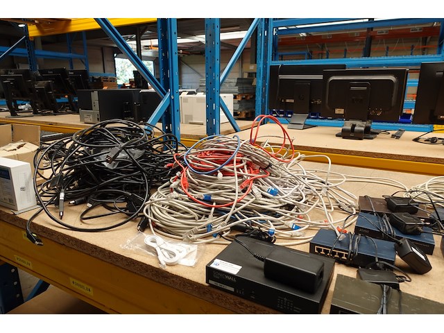 Partij elektronica - afbeelding 9 van  12