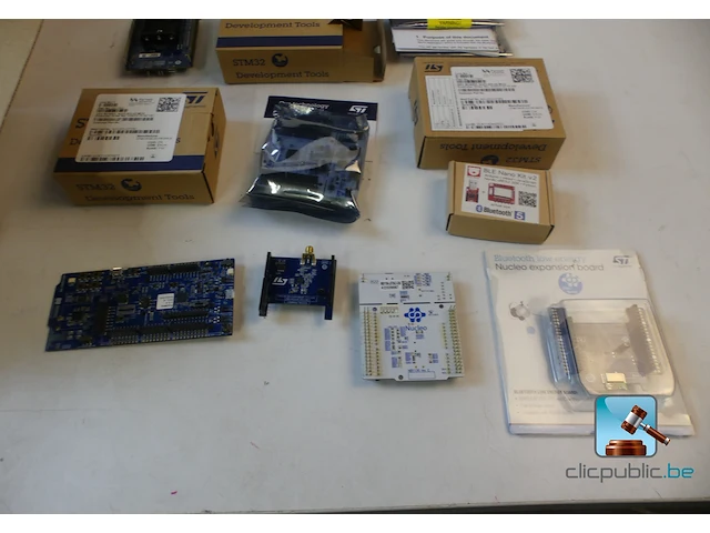 Partij elektronische apparatuur - afbeelding 4 van  11