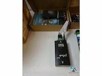 Partij elektronische apparatuur - afbeelding 2 van  12