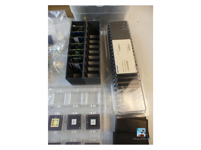 Partij elektronische apparatuur - afbeelding 7 van  12