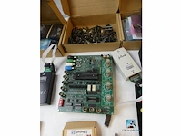 Partij elektronische apparatuur - afbeelding 12 van  12