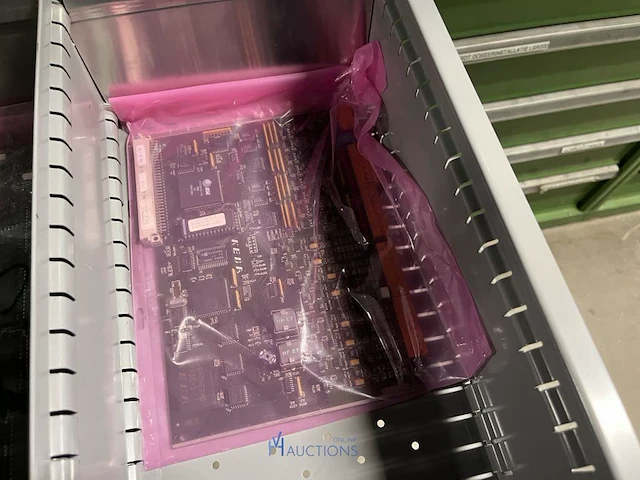 Partij elektronische onderdelen engel - afbeelding 6 van  115