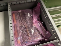 Partij elektronische onderdelen engel - afbeelding 7 van  115