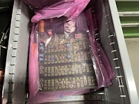 Partij elektronische onderdelen engel - afbeelding 26 van  115