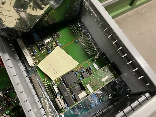 Partij elektronische onderdelen engel - afbeelding 47 van  115
