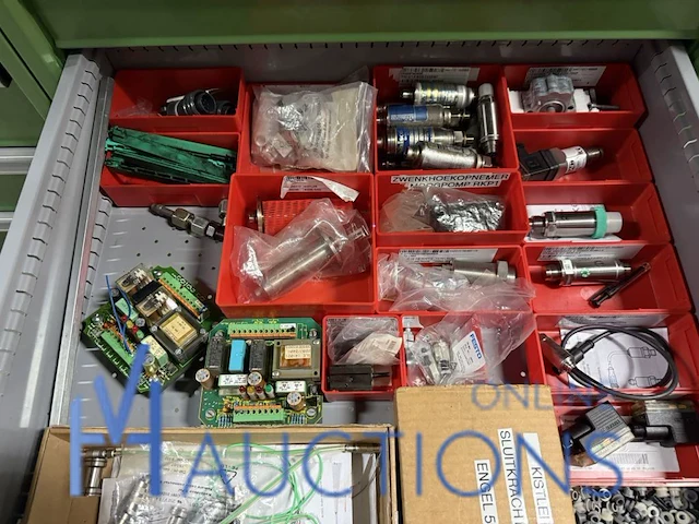 Partij elektronische onderdelen engel - afbeelding 50 van  115