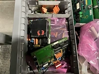 Partij elektronische onderdelen engel - afbeelding 67 van  115