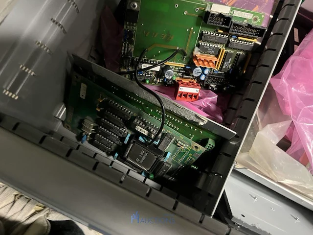 Partij elektronische onderdelen engel - afbeelding 68 van  115