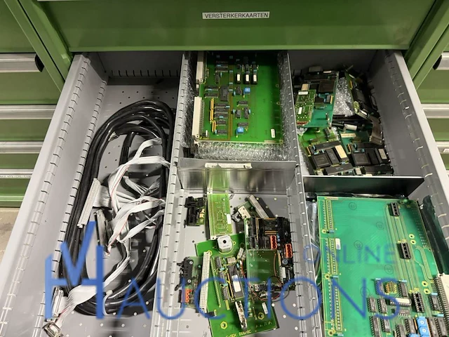 Partij elektronische onderdelen engel - afbeelding 61 van  115