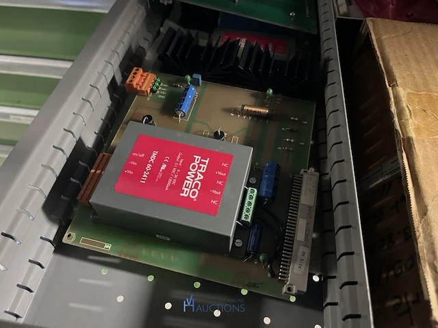 Partij elektronische onderdelen engel - afbeelding 86 van  115