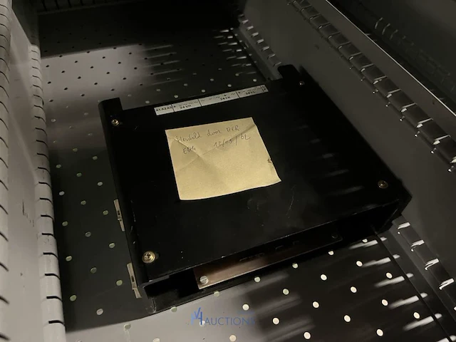 Partij elektronische onderdelen engel - afbeelding 91 van  115