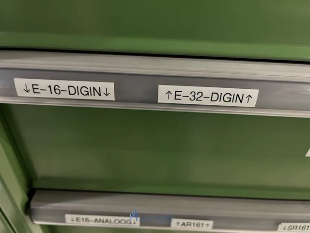 Partij elektronische onderdelen engel - afbeelding 93 van  115