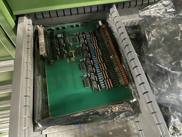 Partij elektronische onderdelen engel - afbeelding 99 van  115