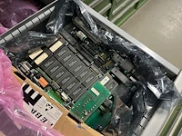 Partij elektronische onderdelen engel - afbeelding 109 van  115