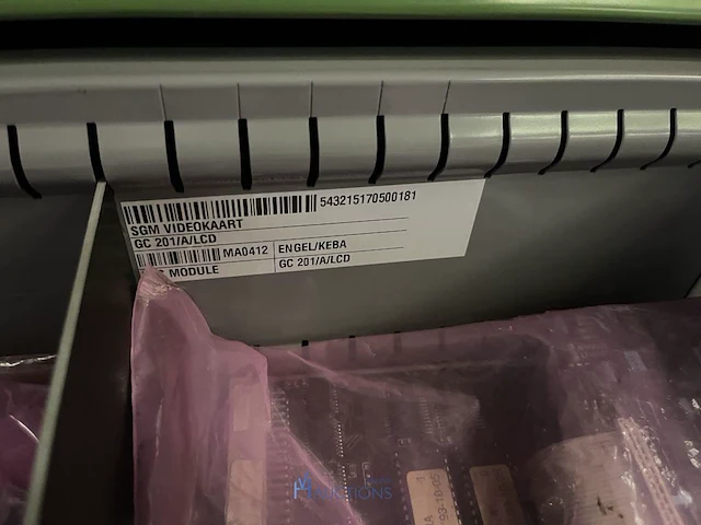 Partij elektronische onderdelen engel - afbeelding 111 van  115