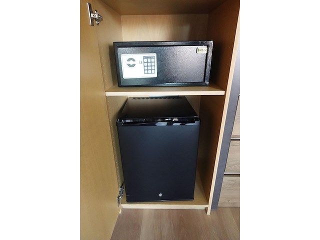 Partij elektronische toestellen - afbeelding 4 van  5
