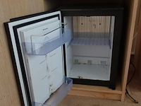 Partij elektronische toestellen - afbeelding 3 van  4