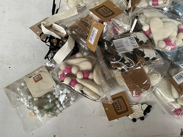 Partij fair trade handgemaakte decoratie - afbeelding 2 van  3