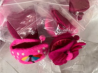 Partij fair trade handgemaakte portemonnees van wolvilt - afbeelding 3 van  6