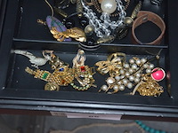 Partij fantasiejuwelen (2 leggers) - afbeelding 2 van  15