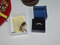 Partij fantasiejuwelen (2 leggers) - afbeelding 5 van  15