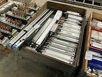 Partij festo pneumatische cilinders - afbeelding 2 van  5