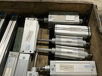 Partij festo pneumatische cilinders - afbeelding 3 van  5