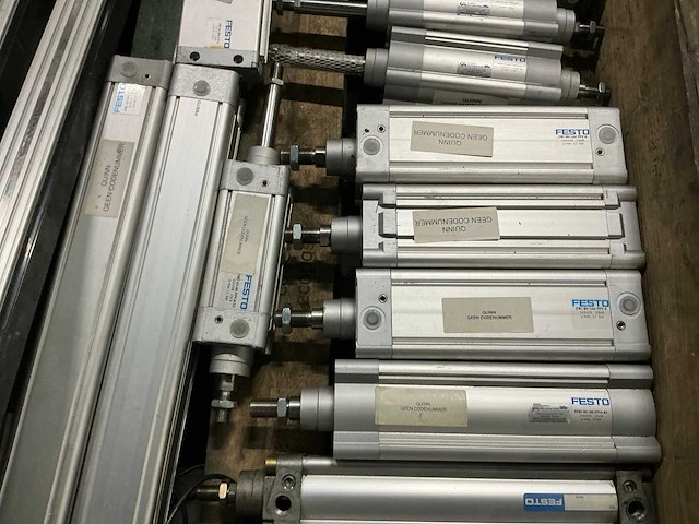 Partij festo pneumatische cilinders - afbeelding 4 van  5