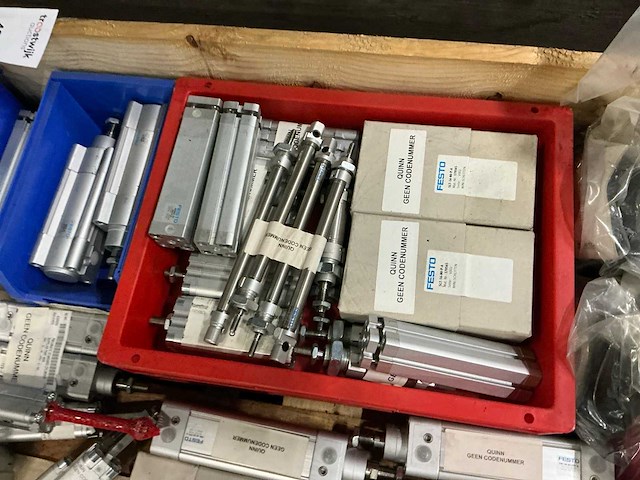 Partij festo pneumatische cilinders - afbeelding 6 van  8