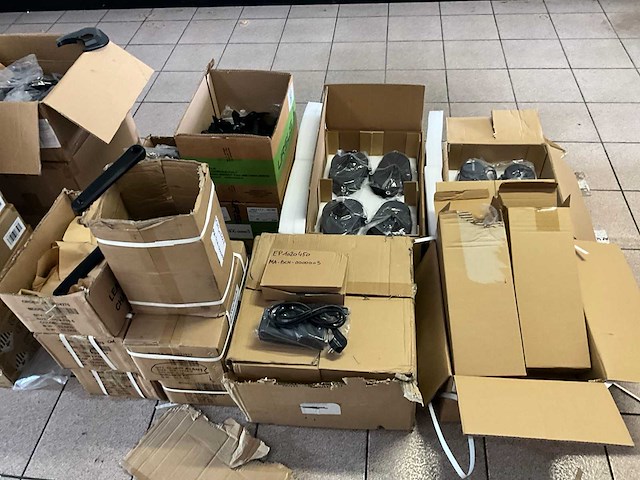 Partij fiets onderdelen - afbeelding 1 van  9