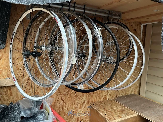 Partij fietsbanden - afbeelding 4 van  29