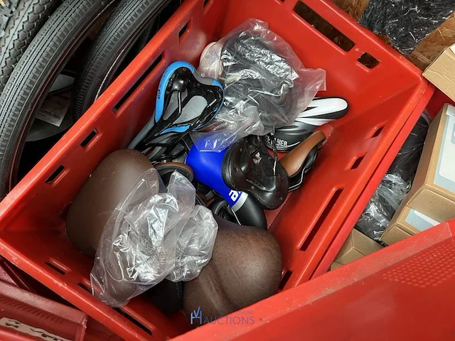 Partij fietsbanden - afbeelding 16 van  29